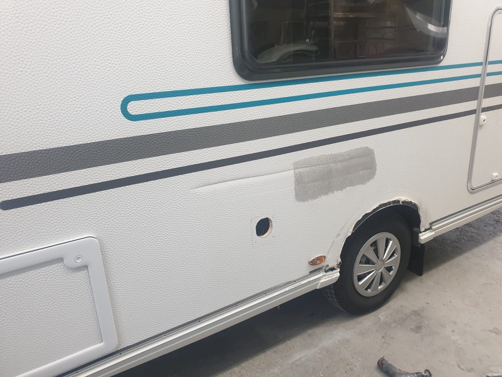 acc hama camper beschadiging zijkant